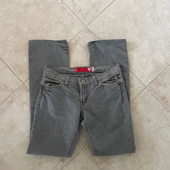 Guess Jeans - Picture 3 of 5